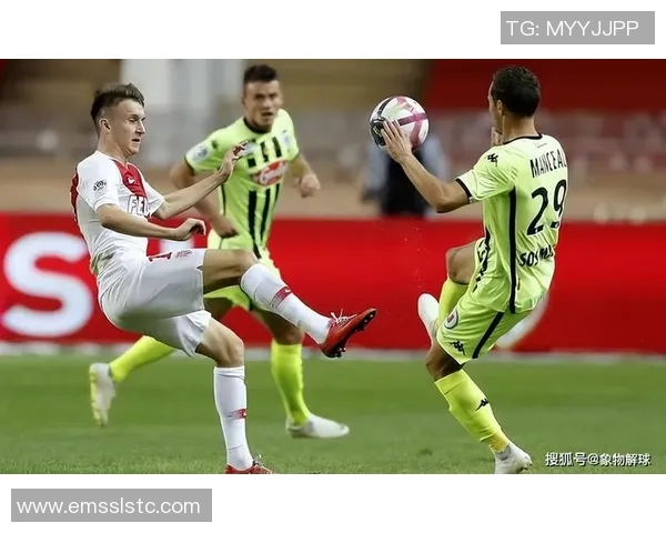 里昂对巴萨比赛前瞻及比分预测分析，谁能赢得胜利